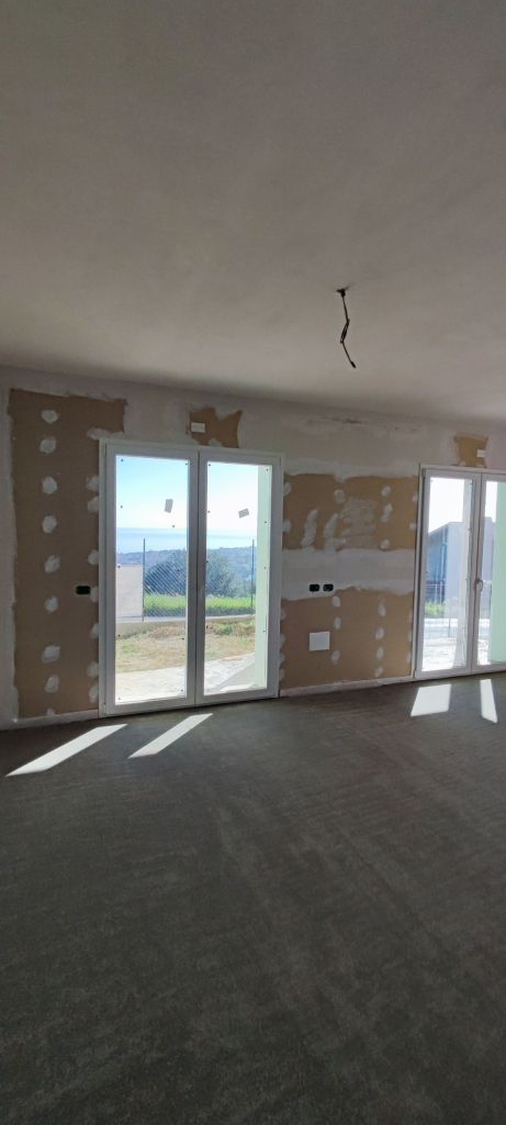 img_20250130_1042428942556412756035232